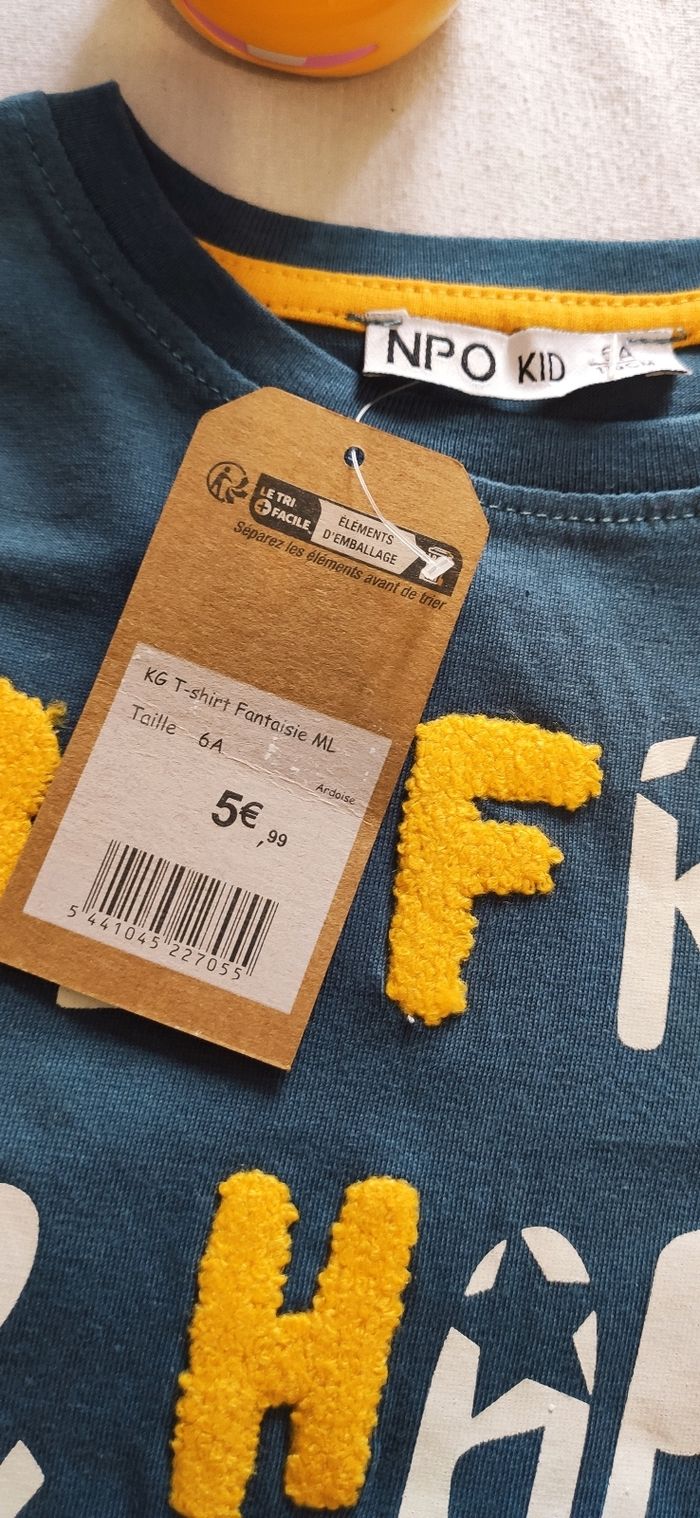 T-shirt garçon manches longues 6 an neuf - photo numéro 3