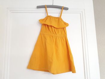 Robe à volants été jaune 3 ans