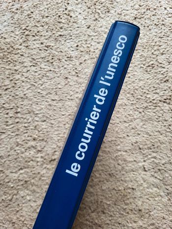Le Courrier de l’Unesco - Collection complète nov 1980 à oct 1981, relié
