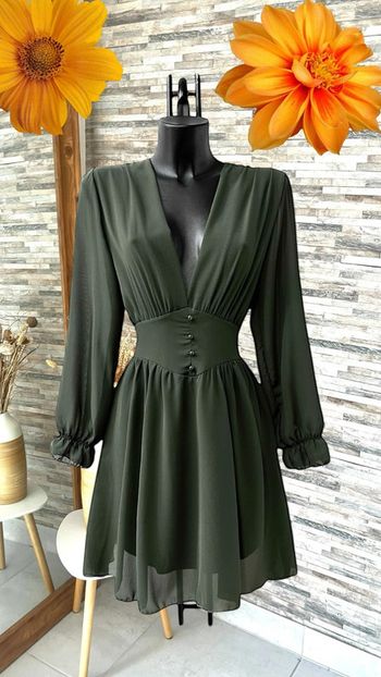Robe de cocktail kaki tendance