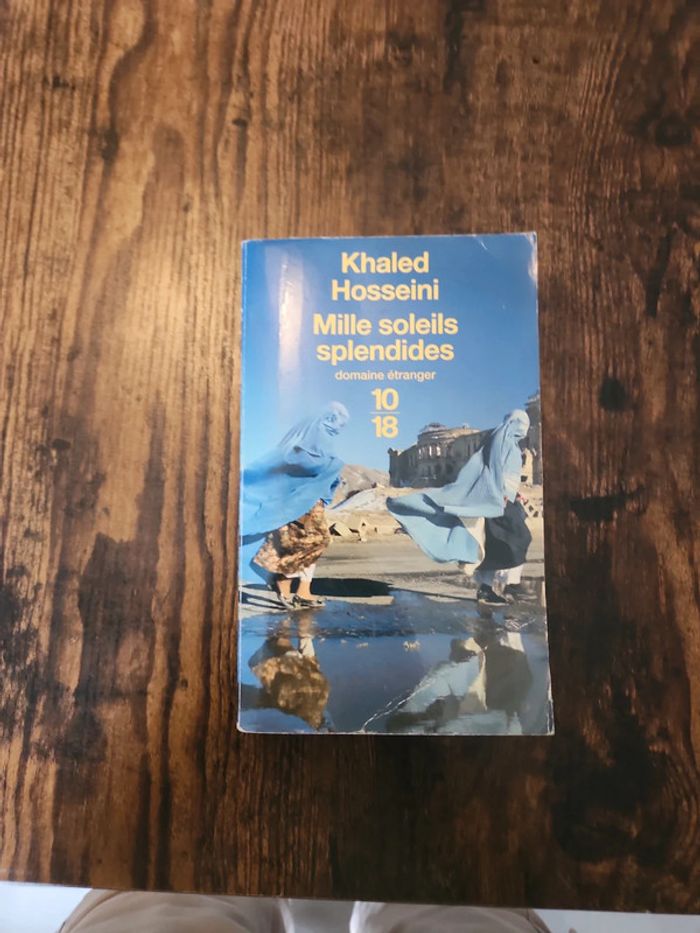 Livre: Milles soleils splendides