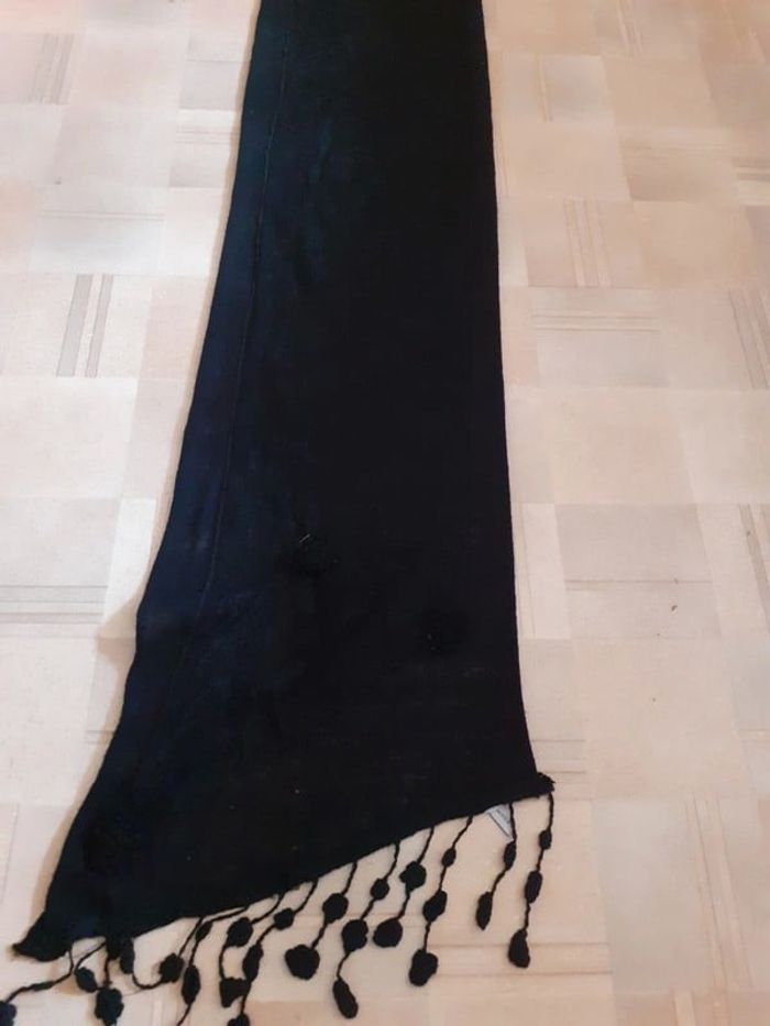 Echarpe style dentelle à fleurs noir - photo numéro 5