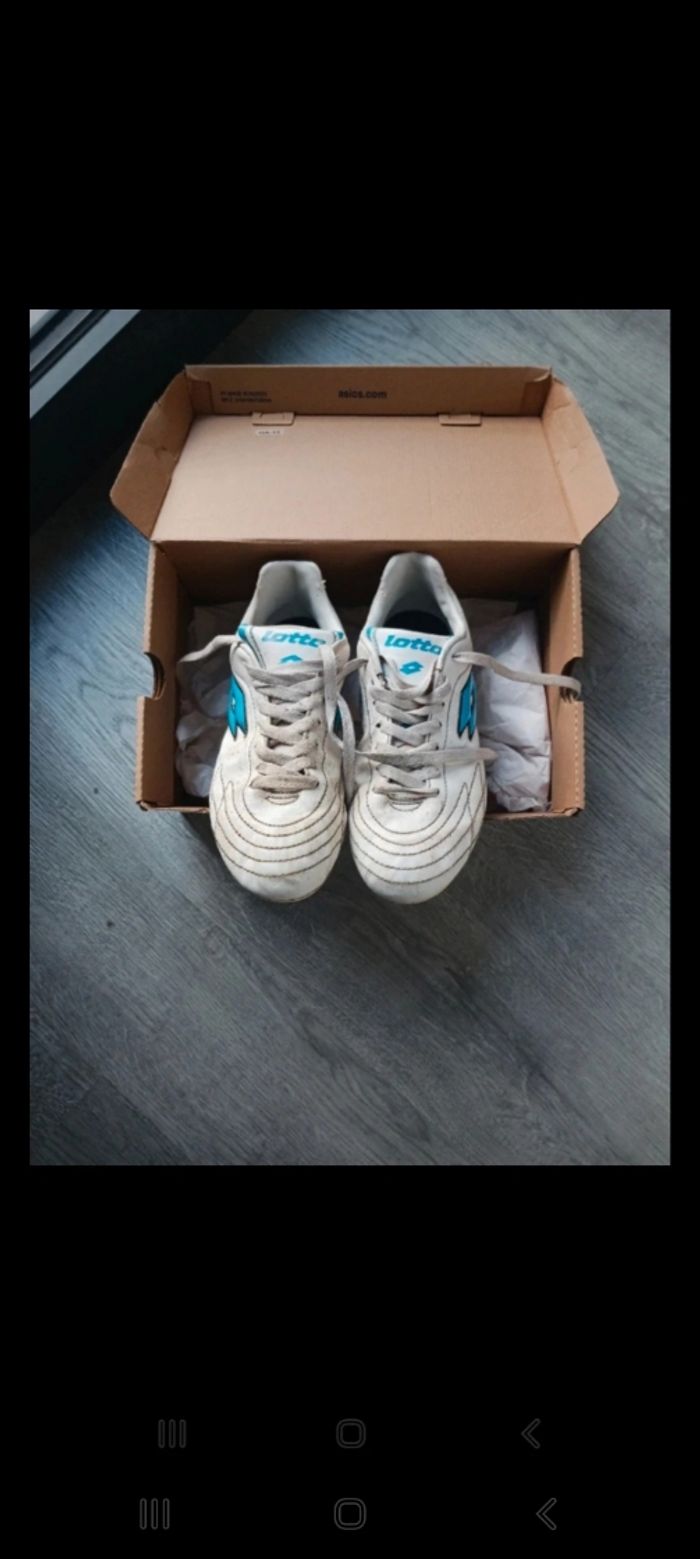 Chaussure foot - photo numéro 4