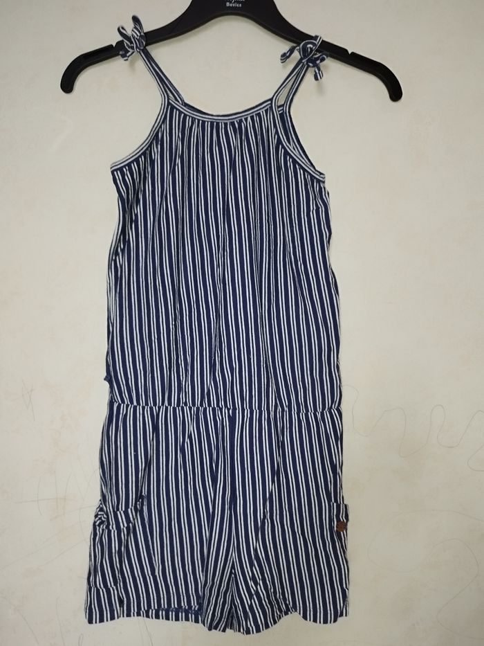 Lot vêtements fille 6ans - photo numéro 2
