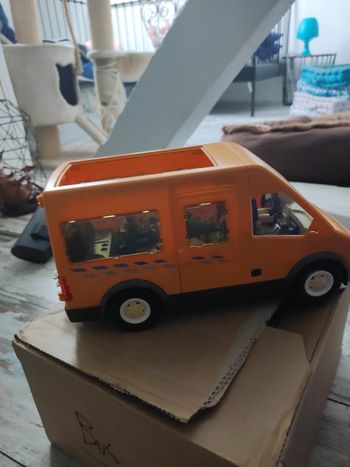 Bus scolaire playmobil