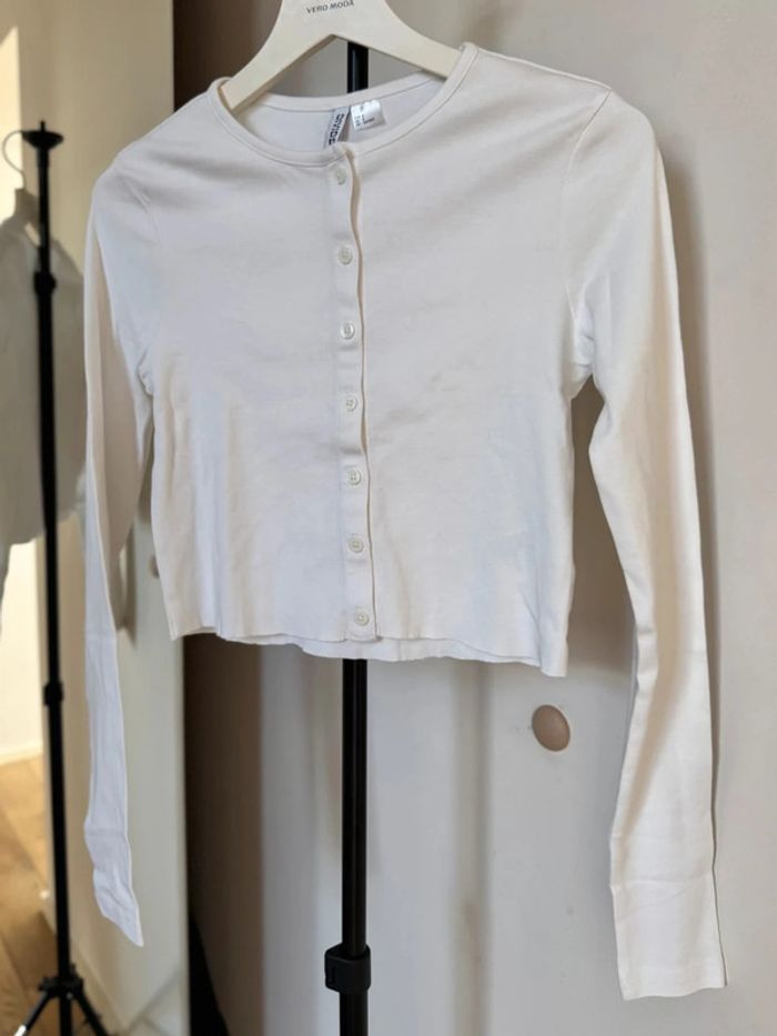 Top court cropped blanc bouton S H&M en coton - photo numéro 6