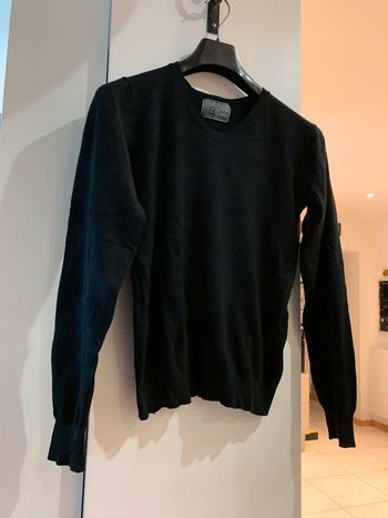 Pull noir col V de OWK Collection taille S