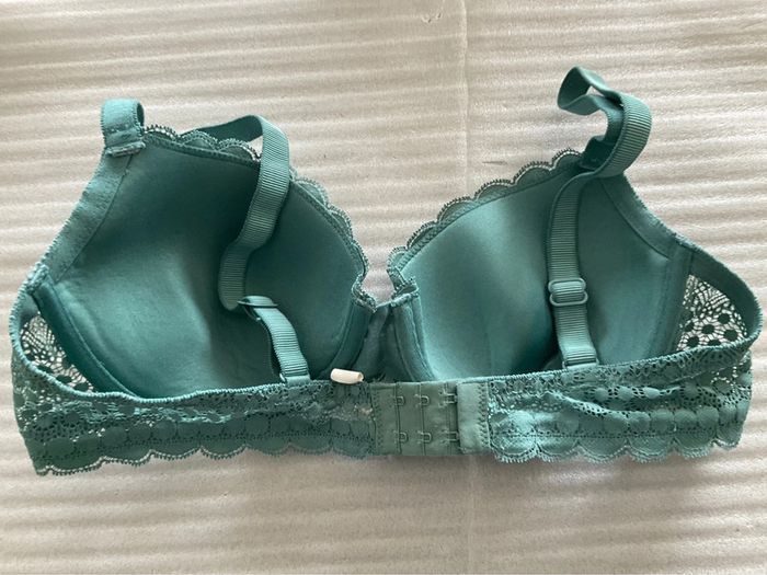 Soutien-gorge vert Etam - photo numéro 3