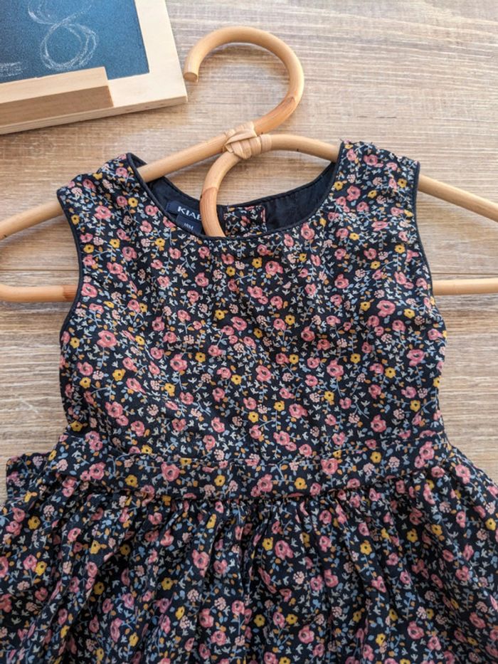 Robe fleurie - photo numéro 3
