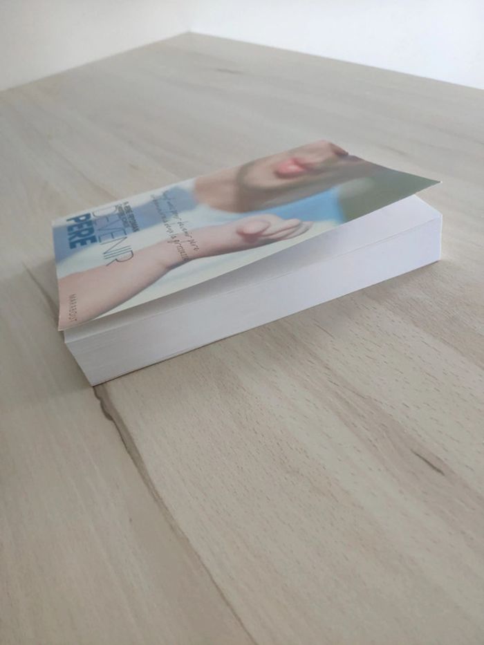 Livre Marabout devenir père neuf mois bien vivre la grossesse Frydman - photo numéro 3