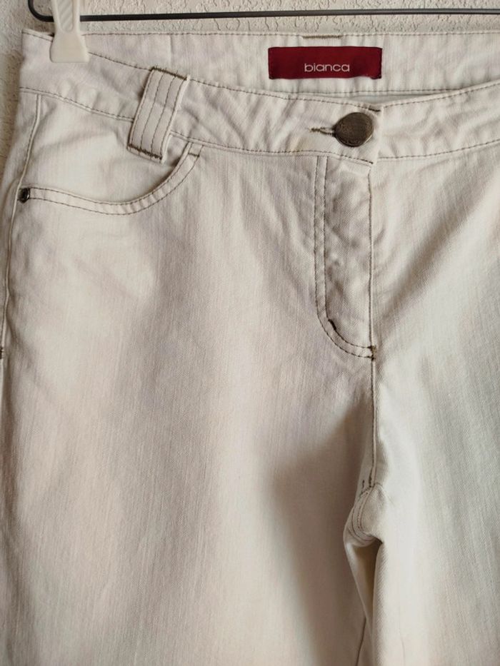 Pantacourt en jean blanc Bianca 42 XL boutons en bas - photo numéro 2