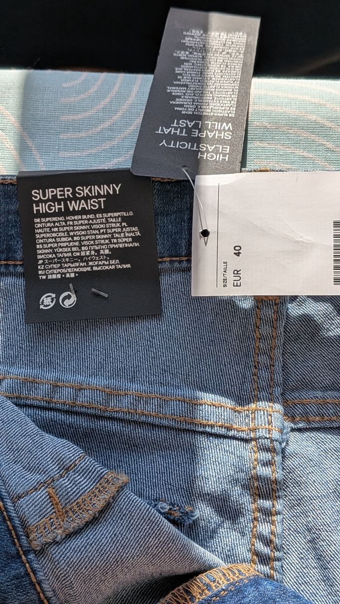 Jean skinny H&M neuf - photo numéro 2