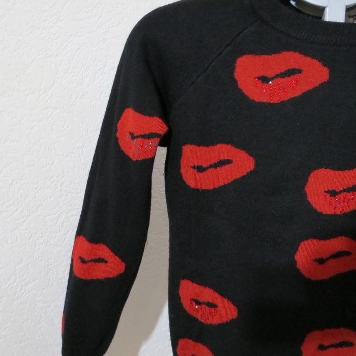 🖤 Pull noir à motifs lèvres rouges – Taille 1 - photo numéro 5