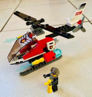 Lego 7238 - hélicoptère de pompiers