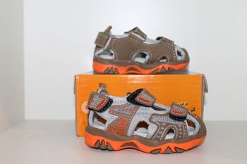 petite sandales nus pieds marron et orange 19