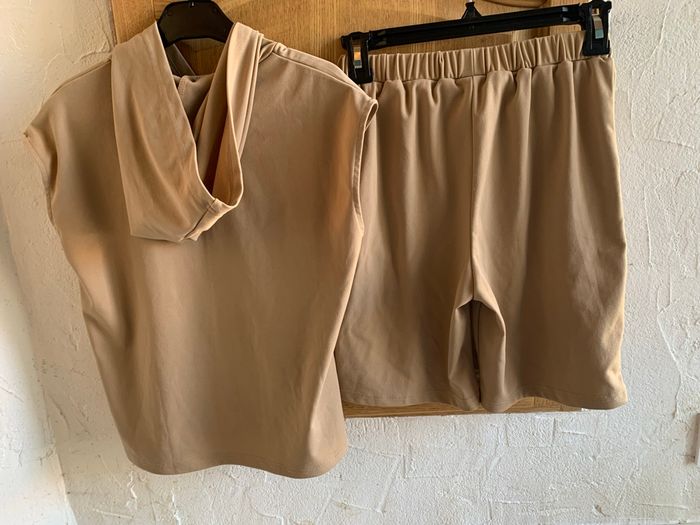 Ensemble garçon t-shirt et short 10 ans - photo numéro 2