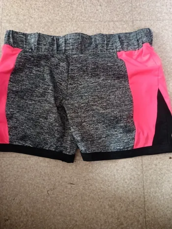 Short taille m