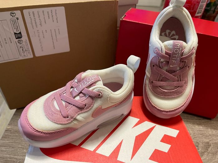 Chaussures  nike - photo numéro 2