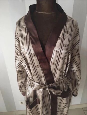Très jolie Robe de chambre vintage taille 38