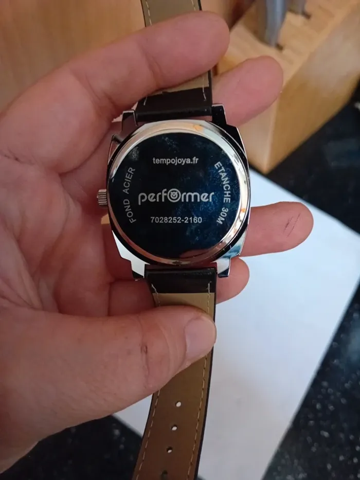 Montre neuve - photo numéro 5