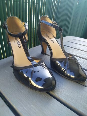 Salomés Baya vernies noires Repetto