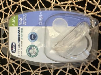 Physio Forma Soft Sucette Silicone Transparente 6-16 Mois de Chicco