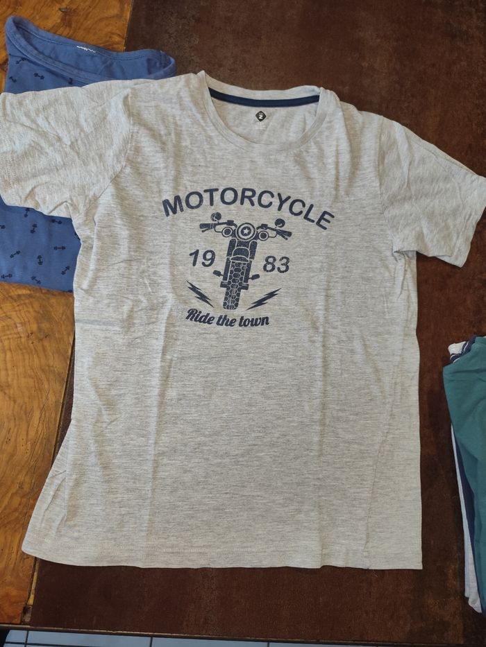 Lot tee shirts garçon 12 ans - photo numéro 9