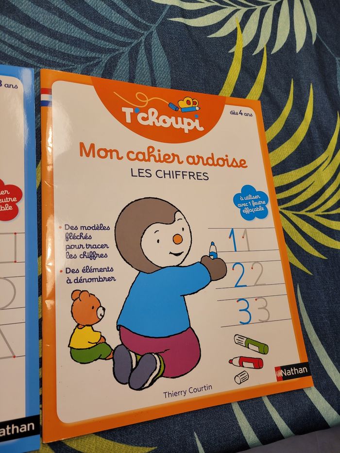 Lot de deux cahiers activité ardoise effaçables t'choupi les premiers tracés et les chiffres - photo numéro 2