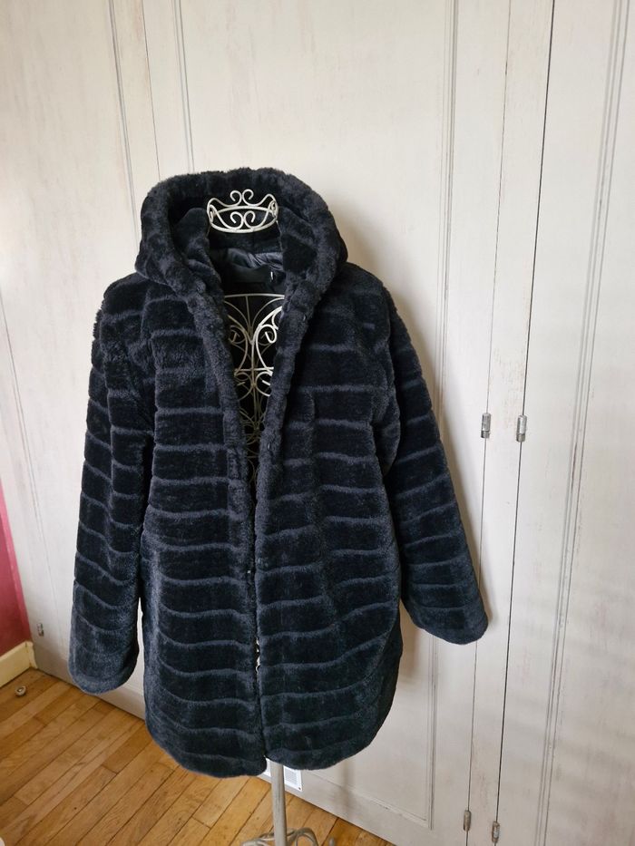 Manteau fausse fourrure  - 42