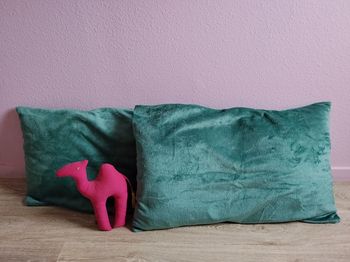 Lot coussins velours neuf 