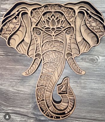 Tête d’éléphant multicouches