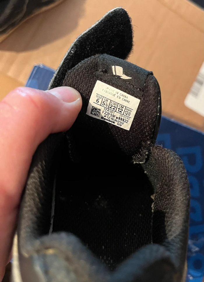 Jolie paire de baskets Reebok T. 22 garçon - photo numéro 9