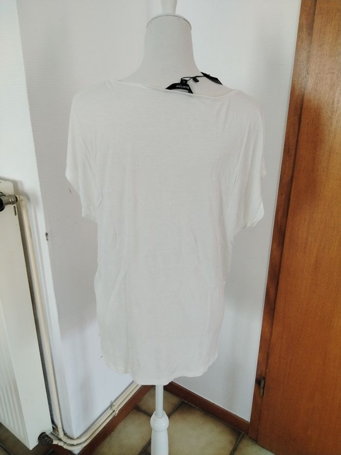 Tee-shirt neuf (bac rose) - photo numéro 2