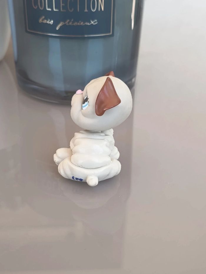 Littlest Pet Shop #2283 grey bulldog - photo numéro 2