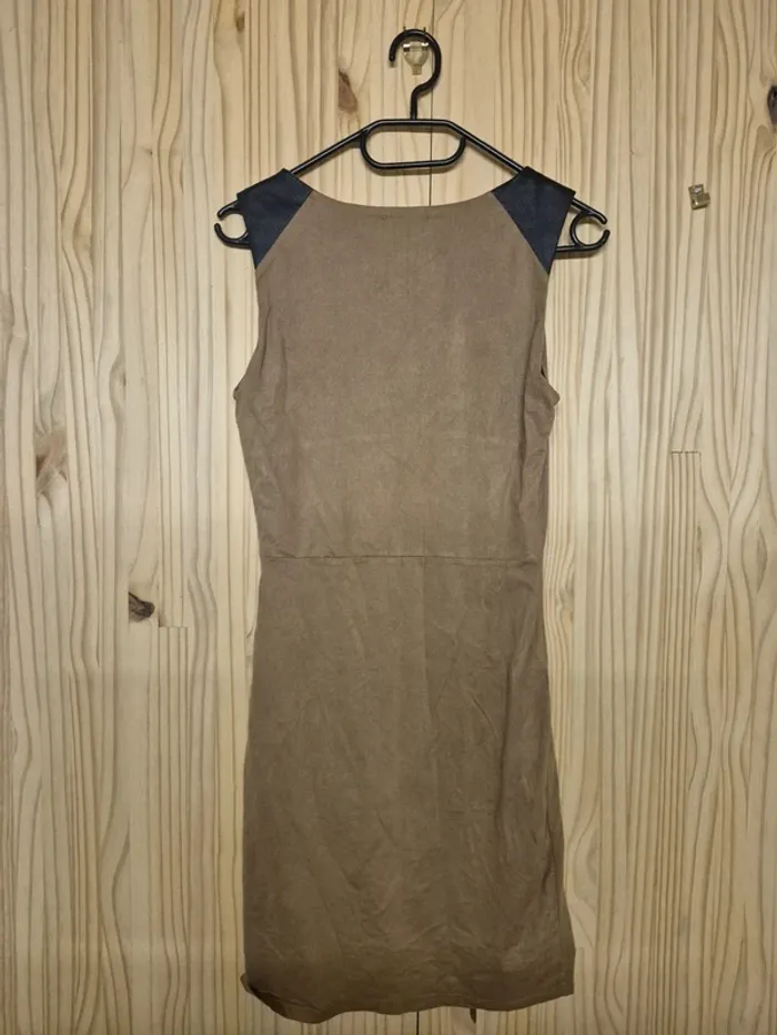 Robe marron - photo numéro 2
