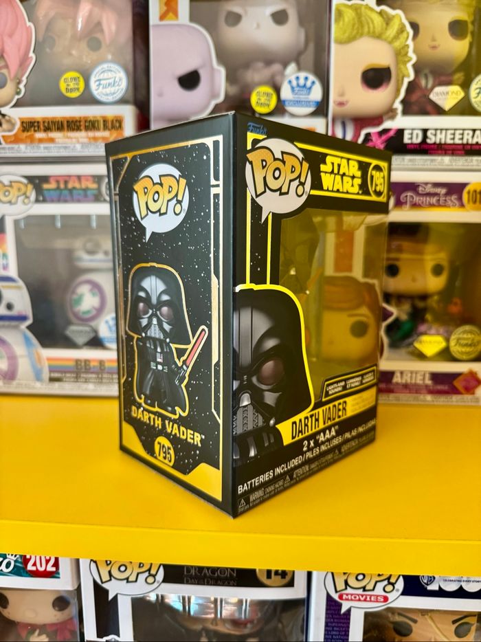 Funko Pop! 795 - Star Wars - Darth Vader - Lights And Sounds - photo numéro 5