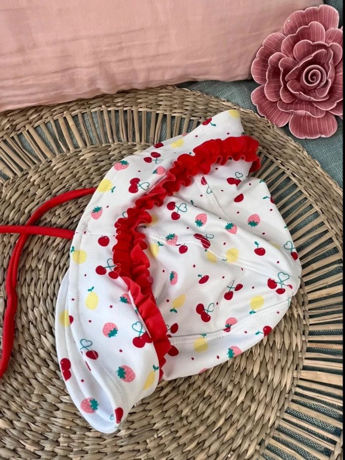 Ensemble maillot de bains et chapeau 18 mois - photo numéro 6