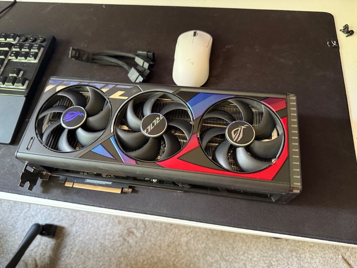 ROG Strix gaming GeForce RTX 4090 - photo numéro 4