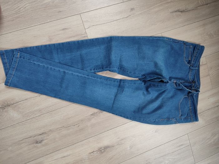 Jean femme 44 - photo numéro 3