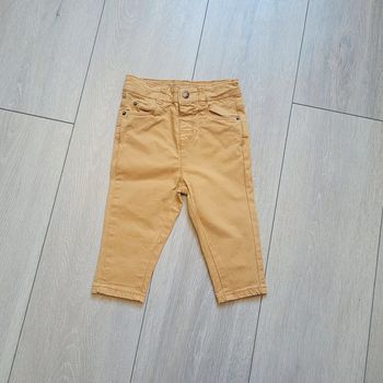Pantalon moutarde. Garçon 12 mois. Marque Orchestra