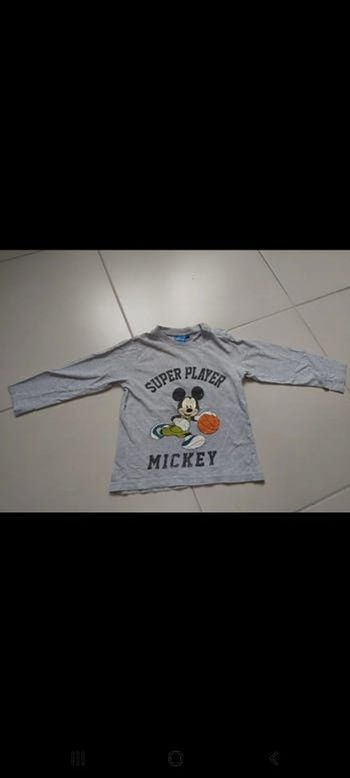 Tshirt manche longue Mickey 4 ans