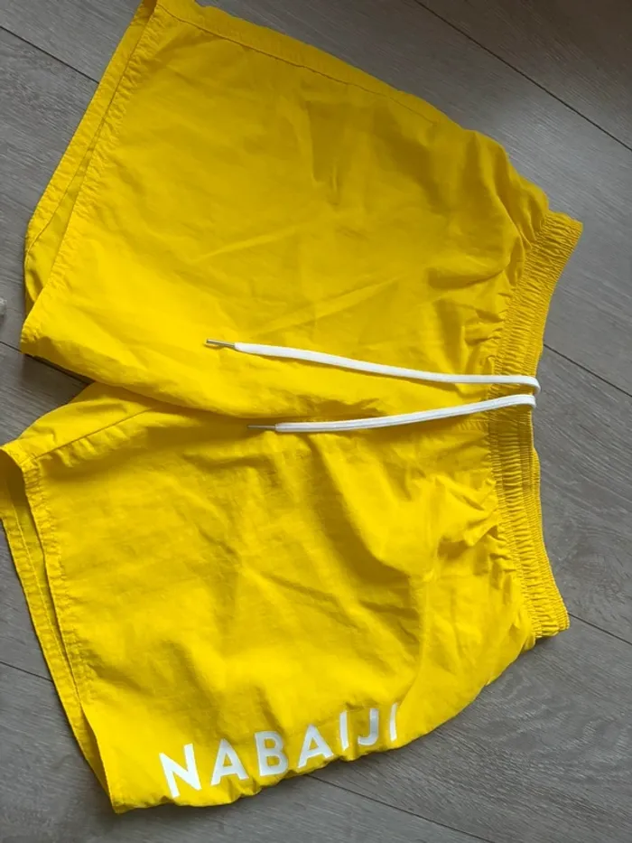 Short de bain Décathlon taille M