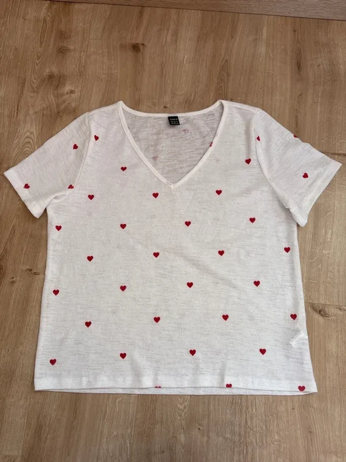 T-shirt blanc cœur rouge