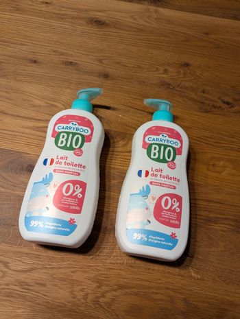 Lot de 2 laits de toilette Carryboo Bio  neufs