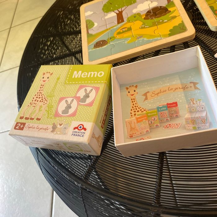 Lot de jouets bois et Sophie la girafe - photo numéro 2