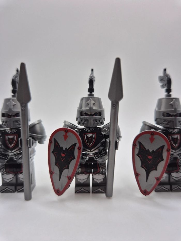 Figurines type lego 3 soldats chevaliers Chauves-Souris - photo numéro 2
