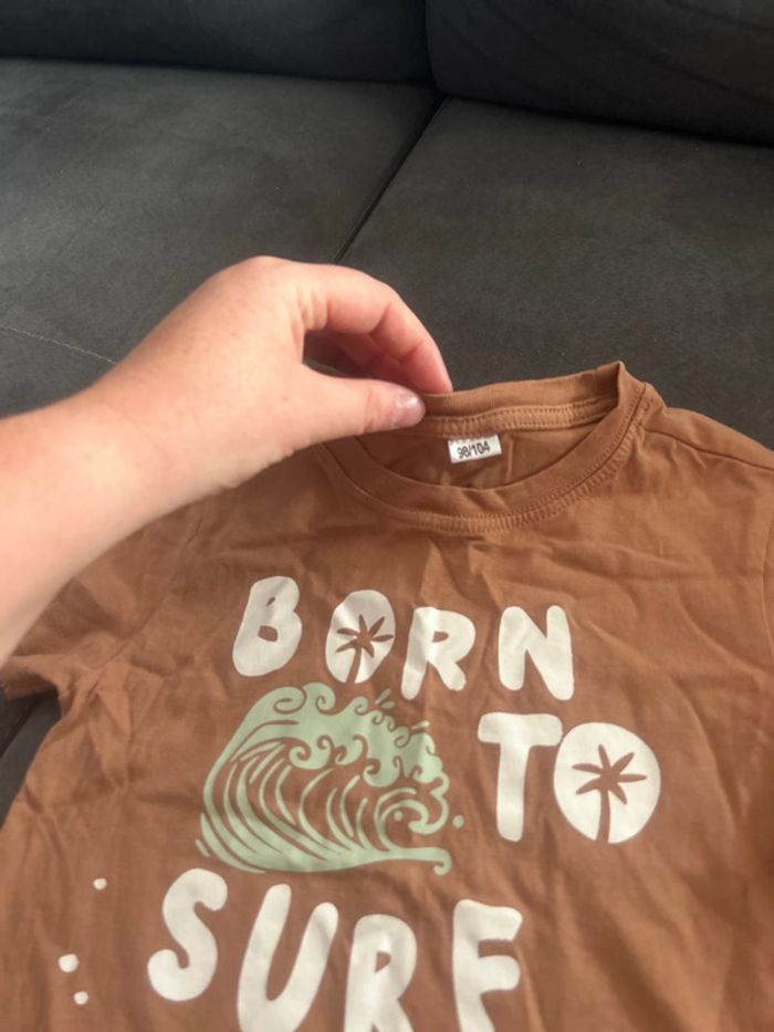 T-shirt manche courte 4 ans - photo numéro 2