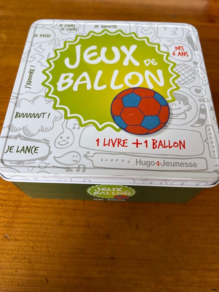 Jeux de ballon .un livre +un ballon