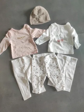 Lot bébé 1 mois fille