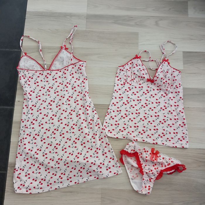 Pyjama femme 3 pièces à motif cerises Jennyfer taille 38 - photo numéro 4